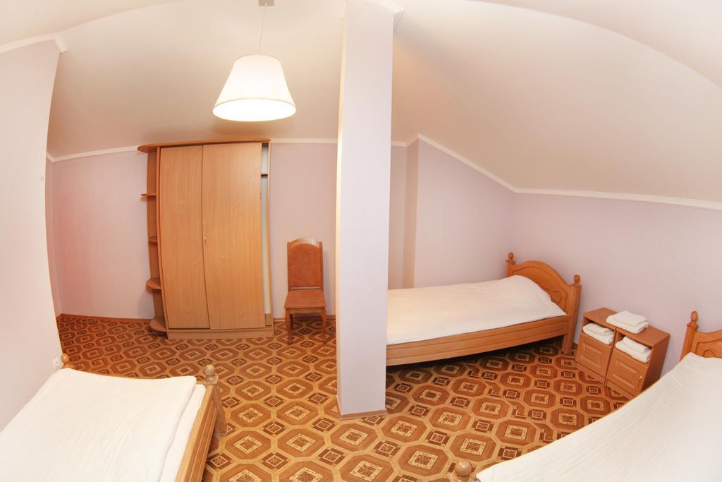Ekran Hotel Lviv Chambre photo